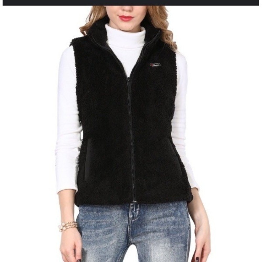 Shy Velvet Deep Pile Vest Women Small Black NWT City Classic Fleece C38